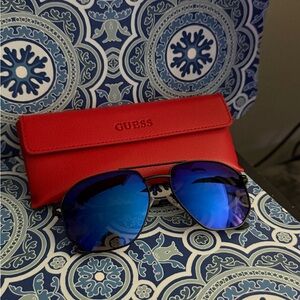 Guess Mirrored Aviators